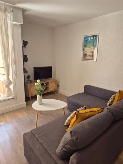 Appartement T2 - Hyeres Gare Экстерьер фото