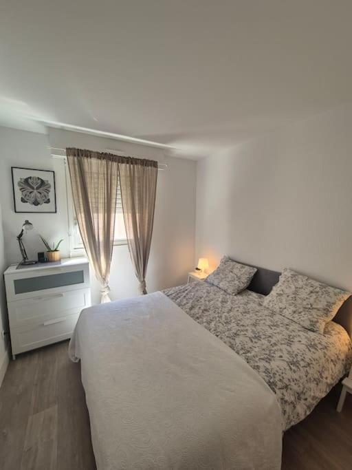 Appartement T2 - Hyeres Gare Экстерьер фото